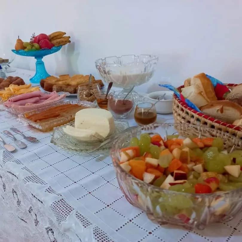 Pousada Atelier Casa Do Ipe Amarelo Мигел Перейра Екстериор снимка