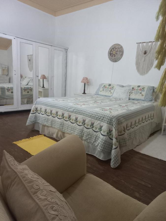 Pousada Atelier Casa Do Ipe Amarelo Мигел Перейра Екстериор снимка